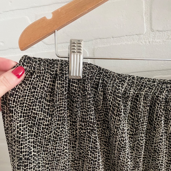 Vintage 80s 90s Matching Set (2) Slinky Midi skirt Mixed print Black Cream 1X - Picture 7 of 8